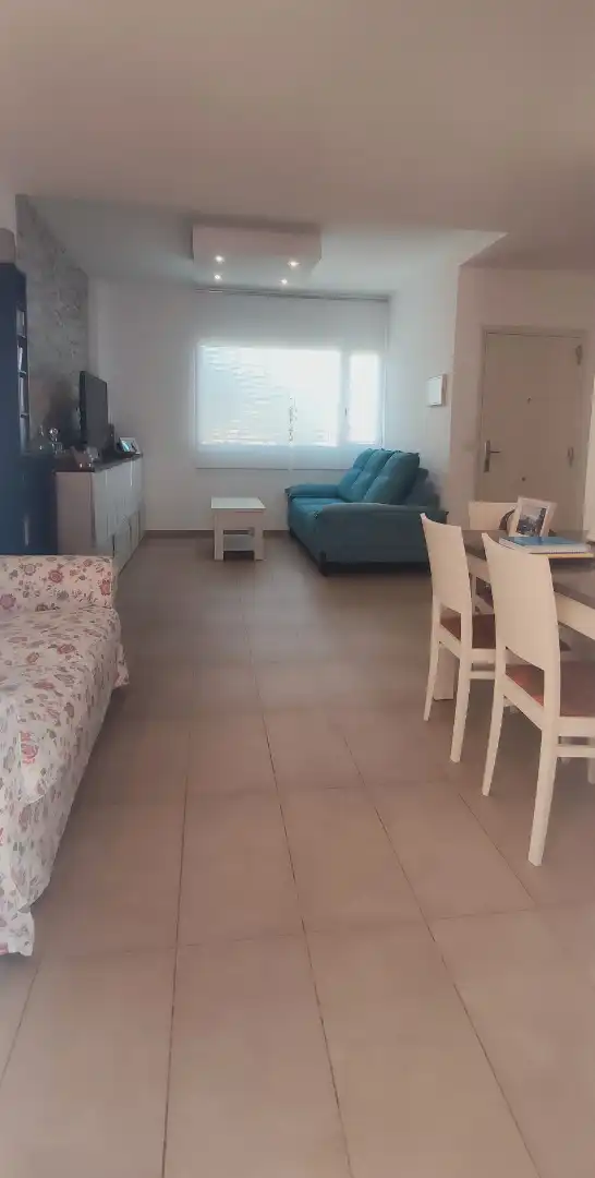 Wohnzimmer von Einfamilien-Reihenhaus zur Miete in Benacazón mit Klimaanlage, Möbliert und Haustiere erlaubt