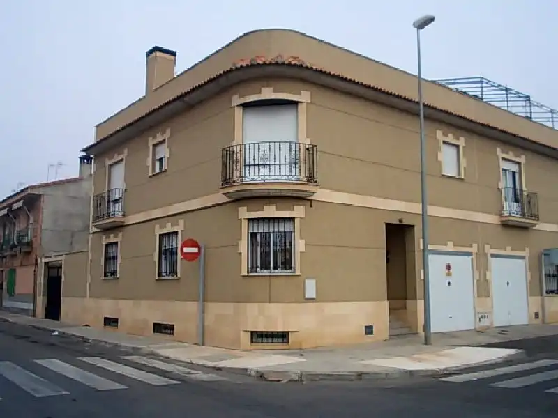 Exterior view of Houses for sale in Daimiel