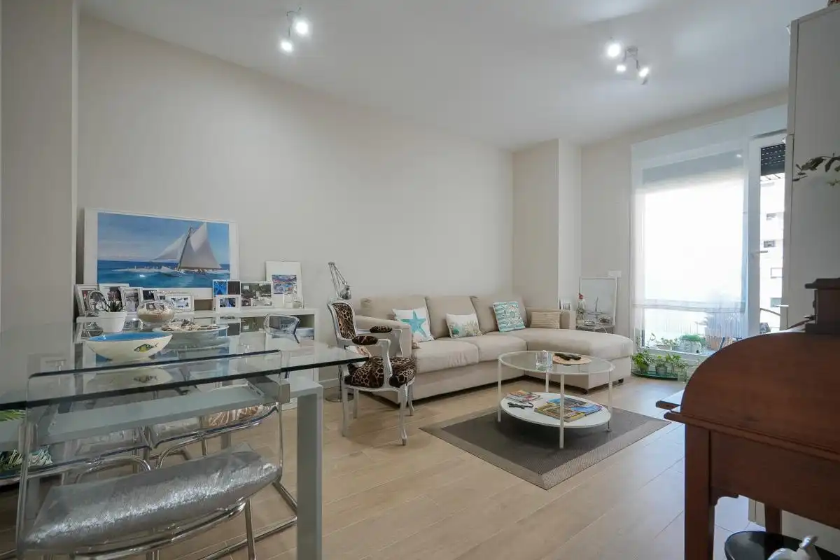Living room of Flat for sale in Madrid  with Air Conditioner, Heating and Private garden