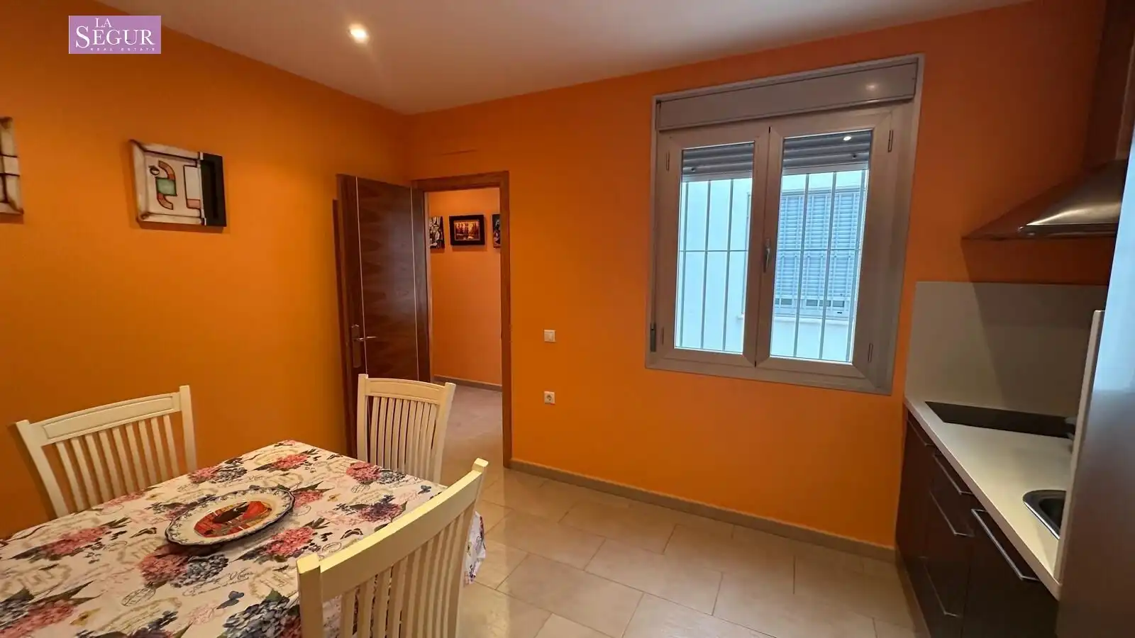 Menjador de Dúplex en venda en Conil de la Frontera amb Terrassa, Traster i Moblat
