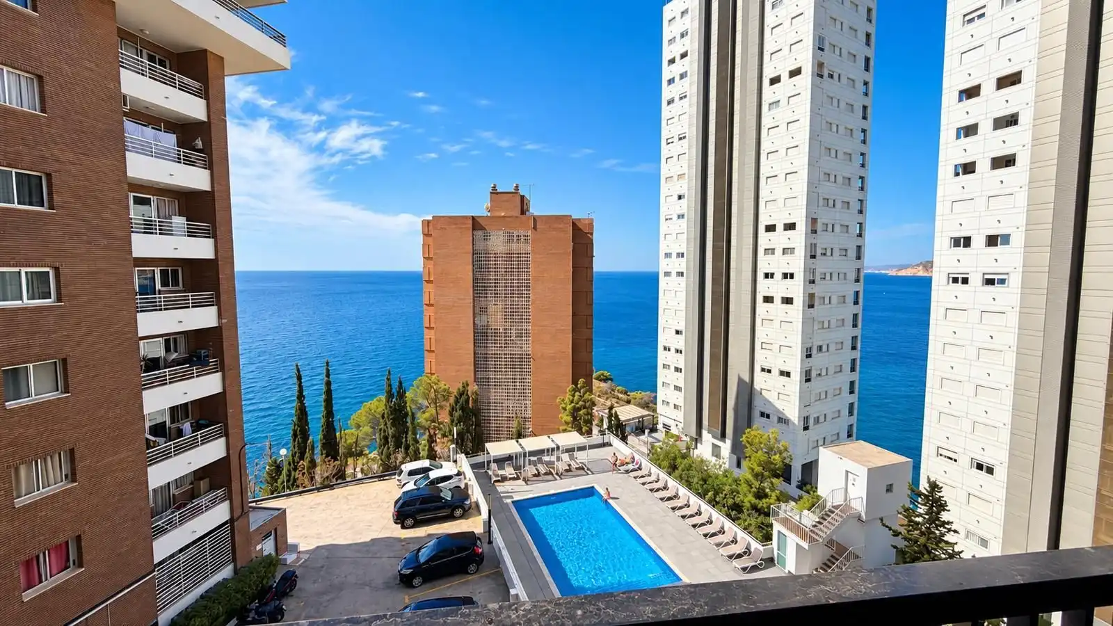 Pis amb piscina en venda a Calle del Alcalde Manuel Catalán Chana 18