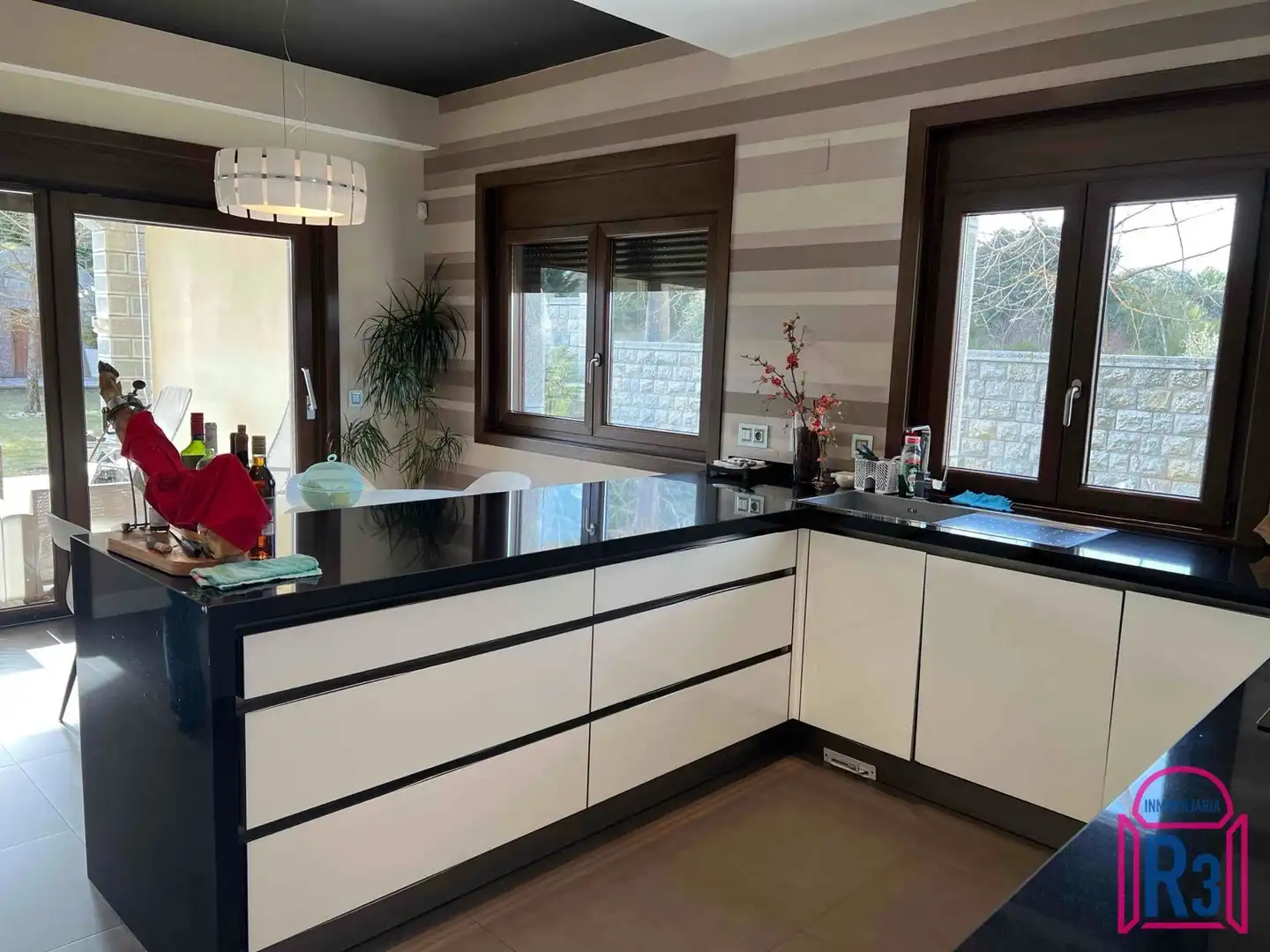 Cocina de Casa o chalet en venta en Cuadros con Calefacción, Terraza y Piscina