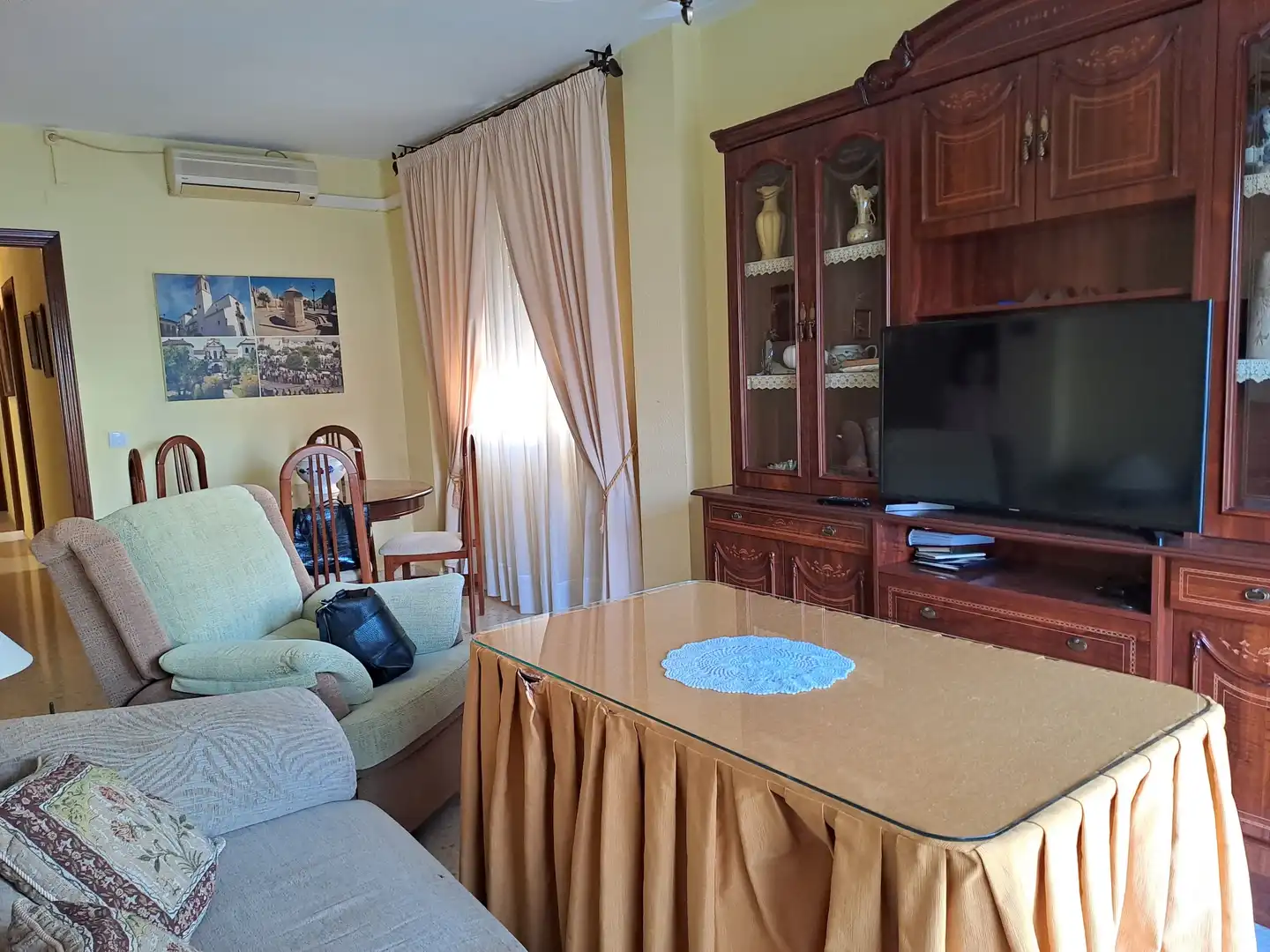 Sala d'estar de Pis de lloguer en Dos Hermanas amb Aire condicionat, Calefacció i Terrassa