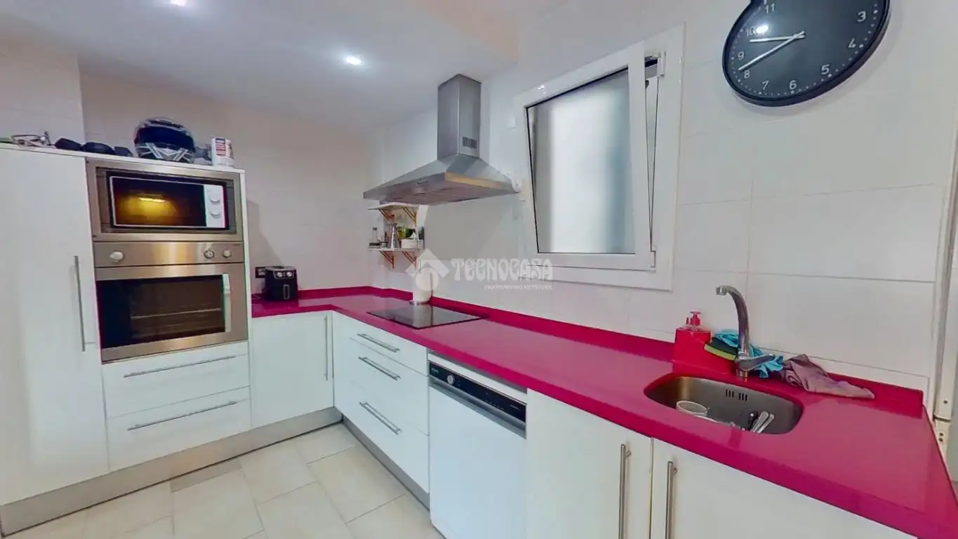 Kitchen of Flat for sale in Can Monic