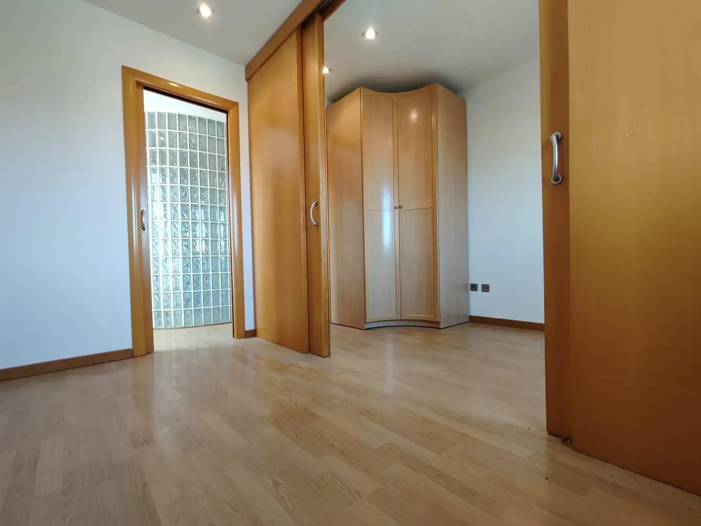 Habitación de Casa o chalet en venta en Montmeló con Calefacción, Jardín privado y Terraza