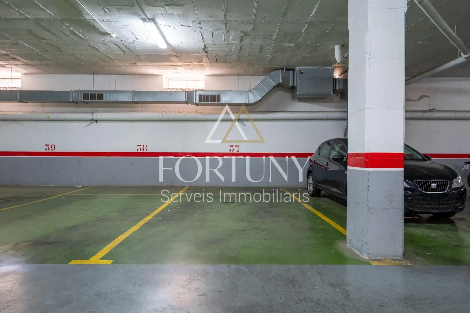Parkplatz von Wohnung zum Verkauf in Reus mit Privatgarten, Parkett und Terrasse