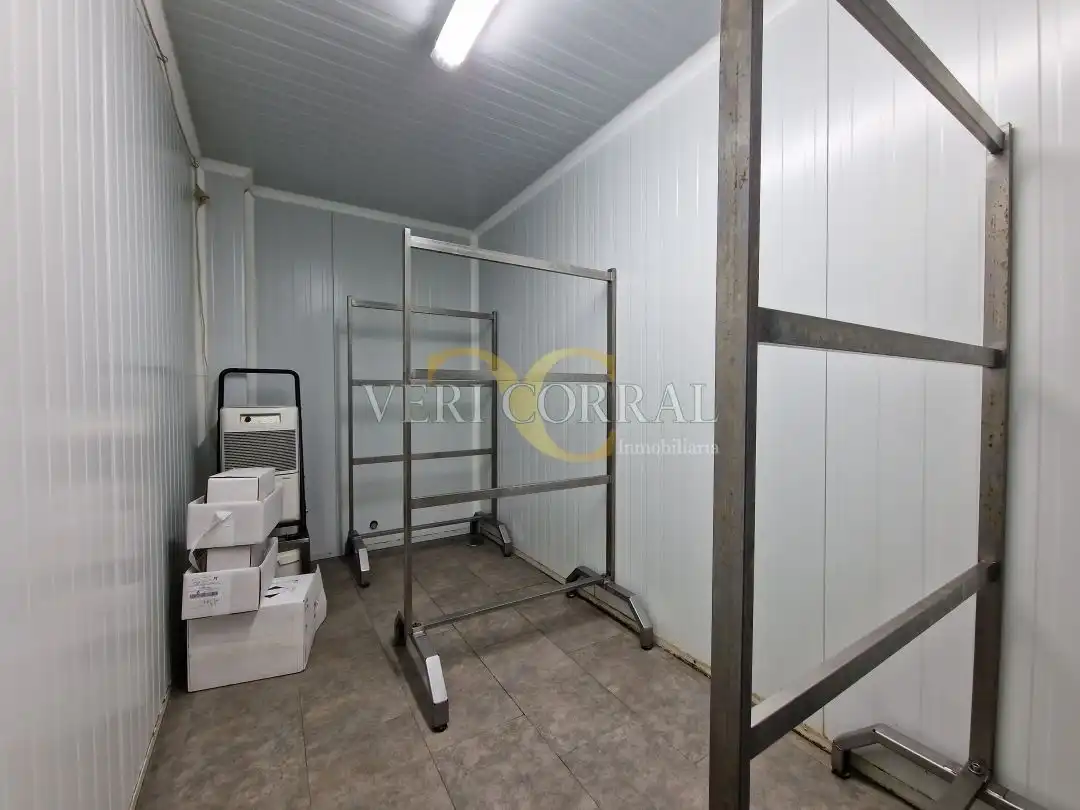 Local en venta en Calle Río Bedón, Posada - Barro