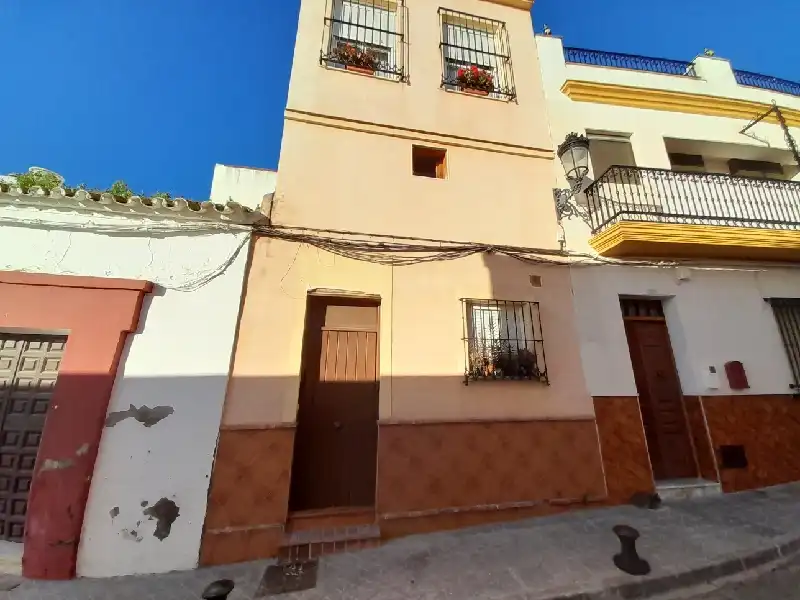 Vista exterior de Pis en venda en El Viso del Alcor
