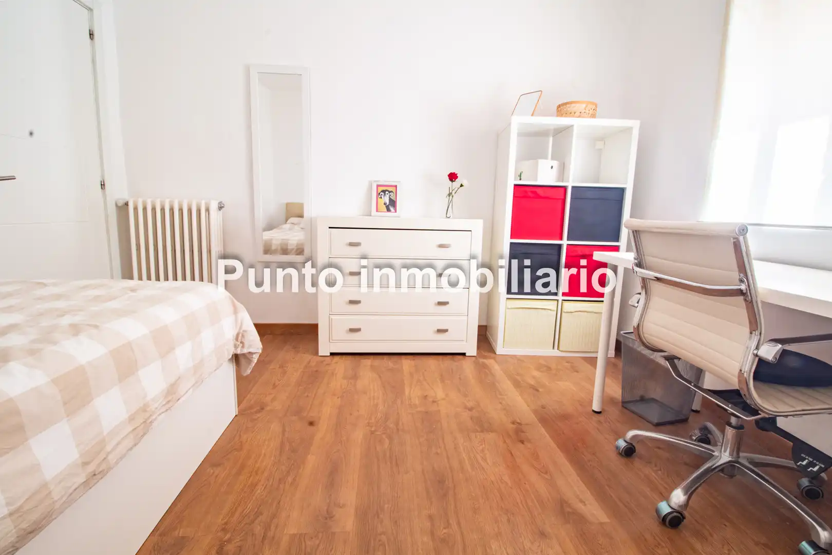 Dormitori de Pis en venda en Valladolid amb Calefacció, Parquet i Traster
