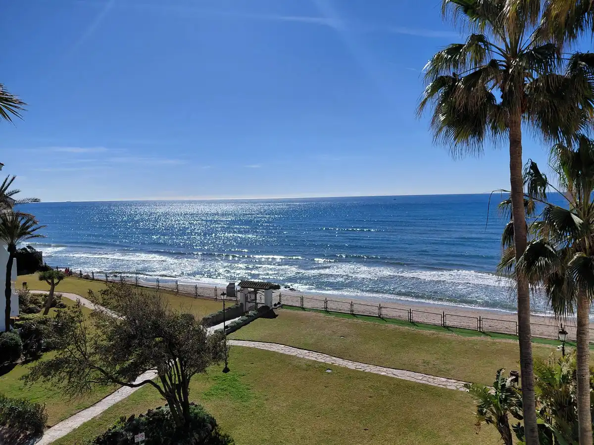 Habitación de Ático en venta en Marbella con Terraza, Trastero y Piscina