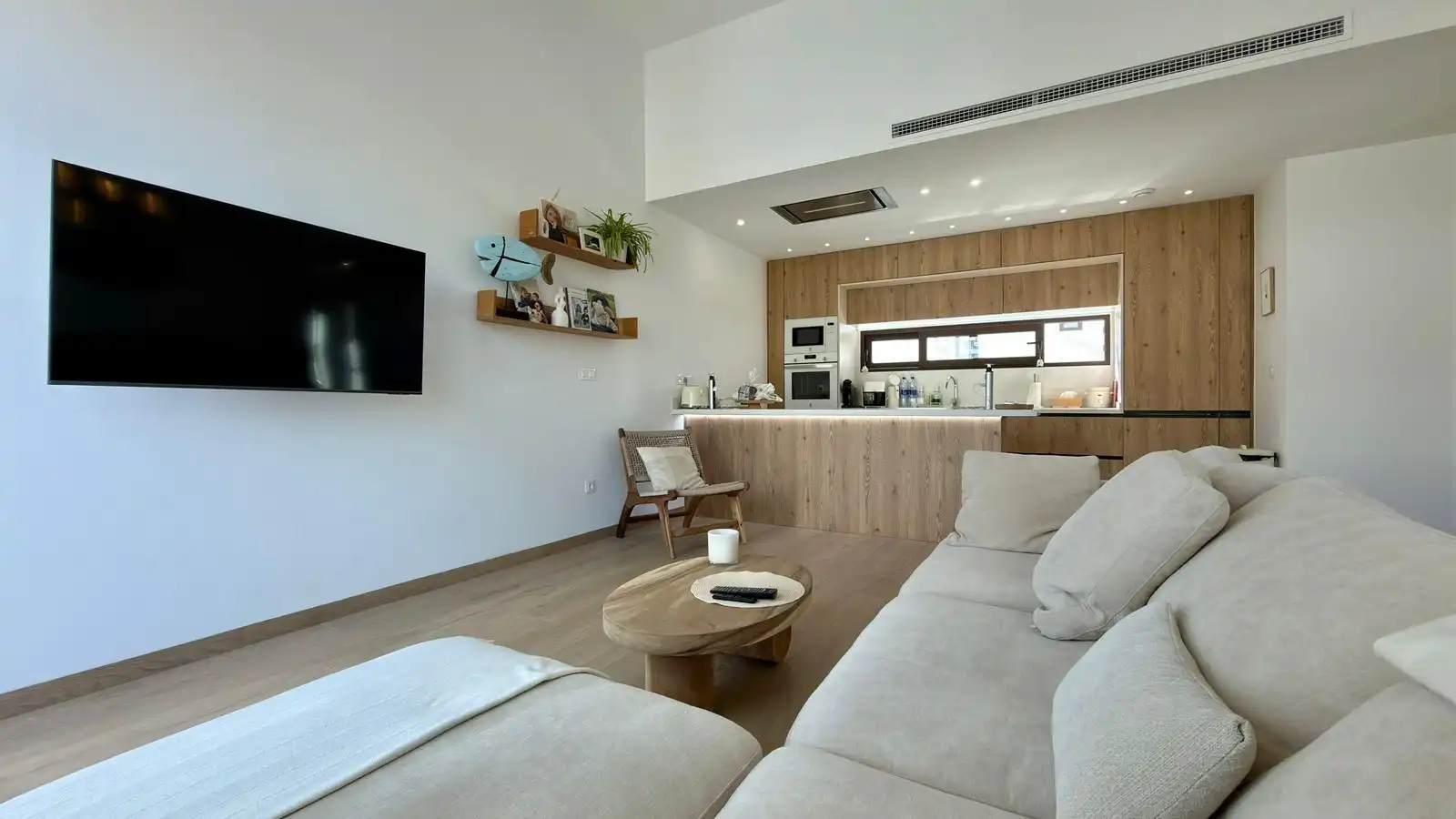 Chalet con piscina en venta en Calle EQUADOR, imagen 8