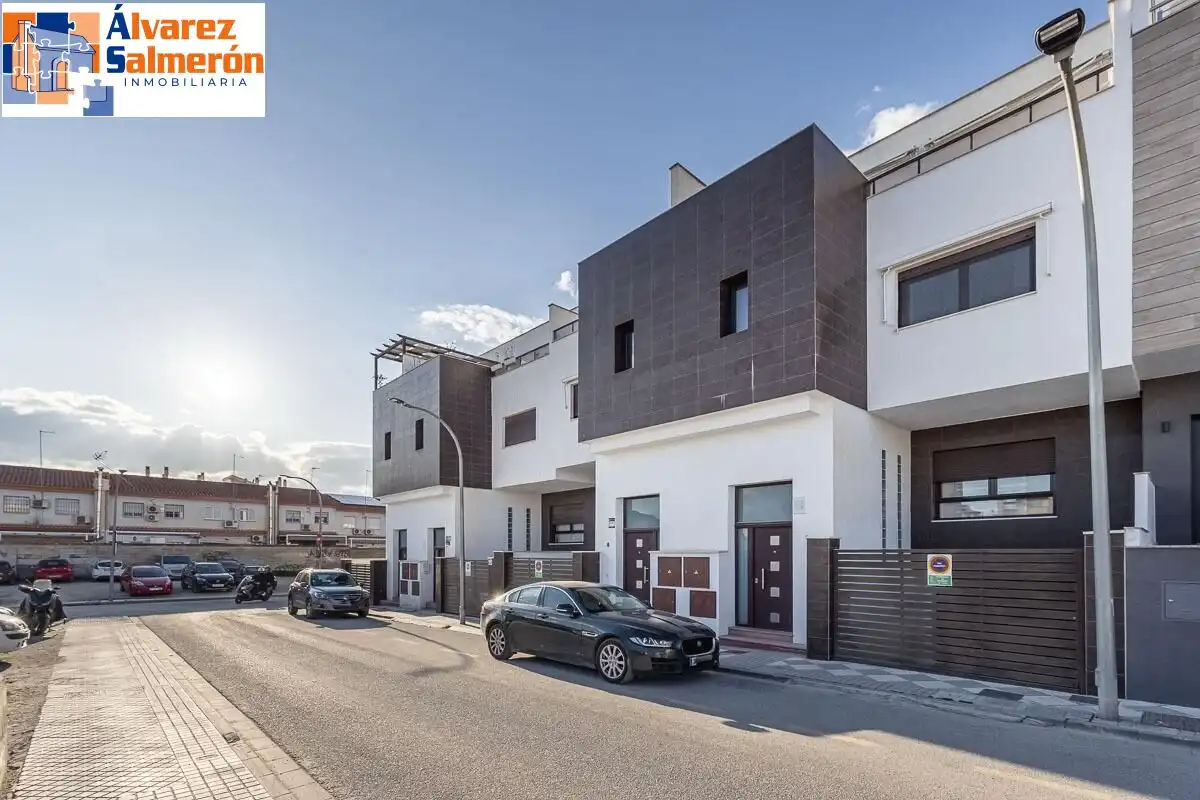 Casa en venta en Calle NOGAL