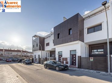 Haus zum Verkauf in Calle NOGAL