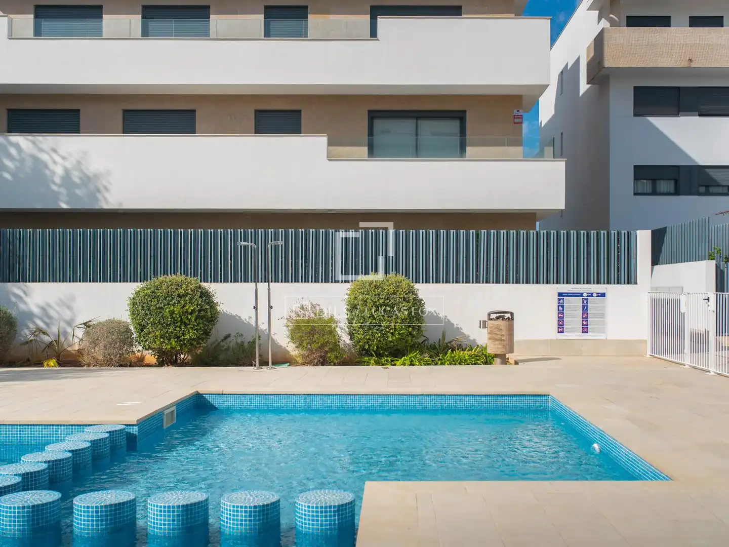 Swimming pool of Flat for sale in Eivissa  with Air Conditioner, Heating and Terrace