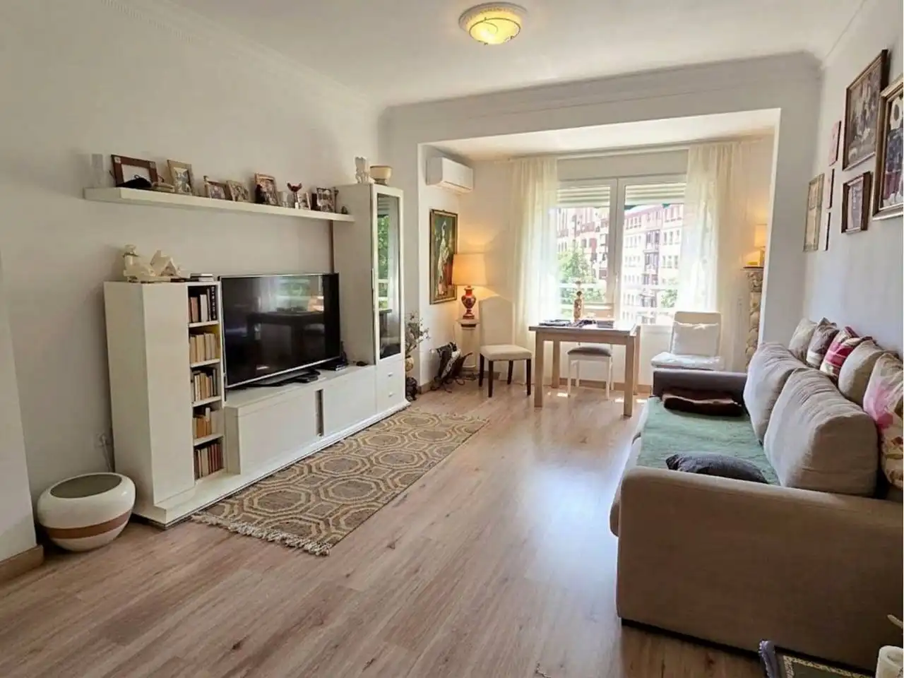 Sala de estar de Piso en venta en  Valencia Capital con Aire acondicionado y Balcón