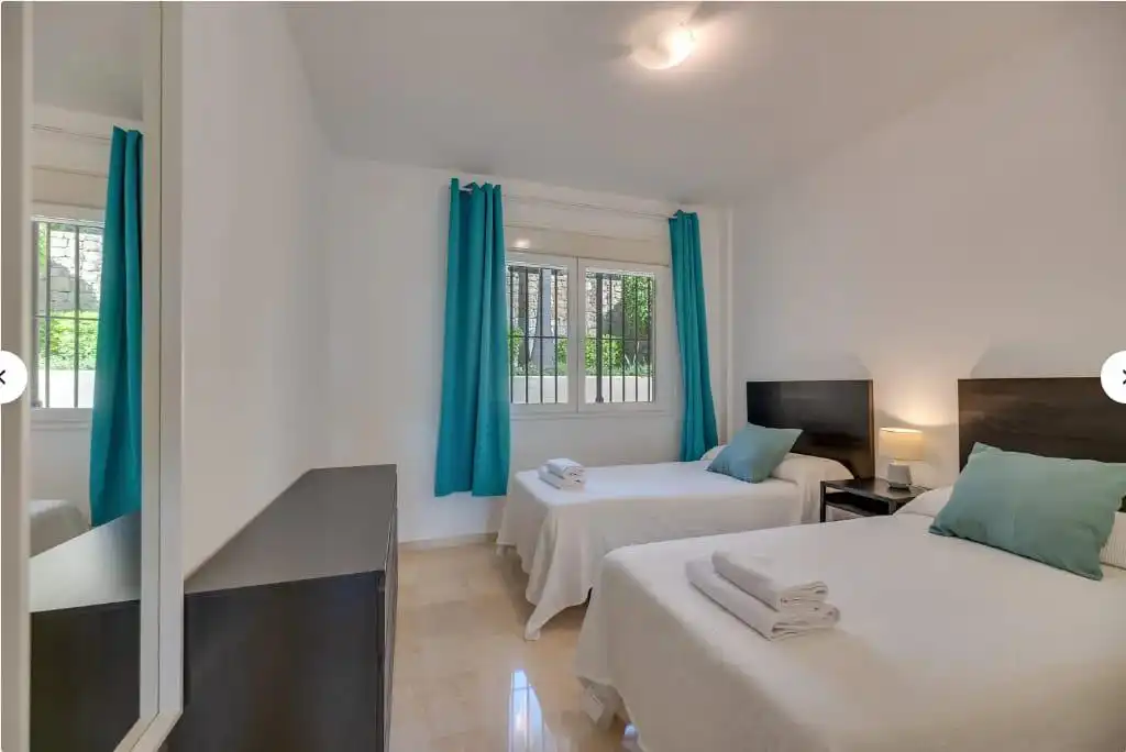 Bedroom of Apartments for rent in Marbella  with Air Conditioner, Heating and Terrace