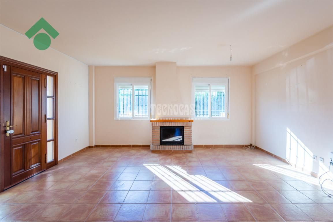 Living room of Single-family semi-detached for sale in Vélez-Málaga  with Air Conditioner, Private garden and Terrace