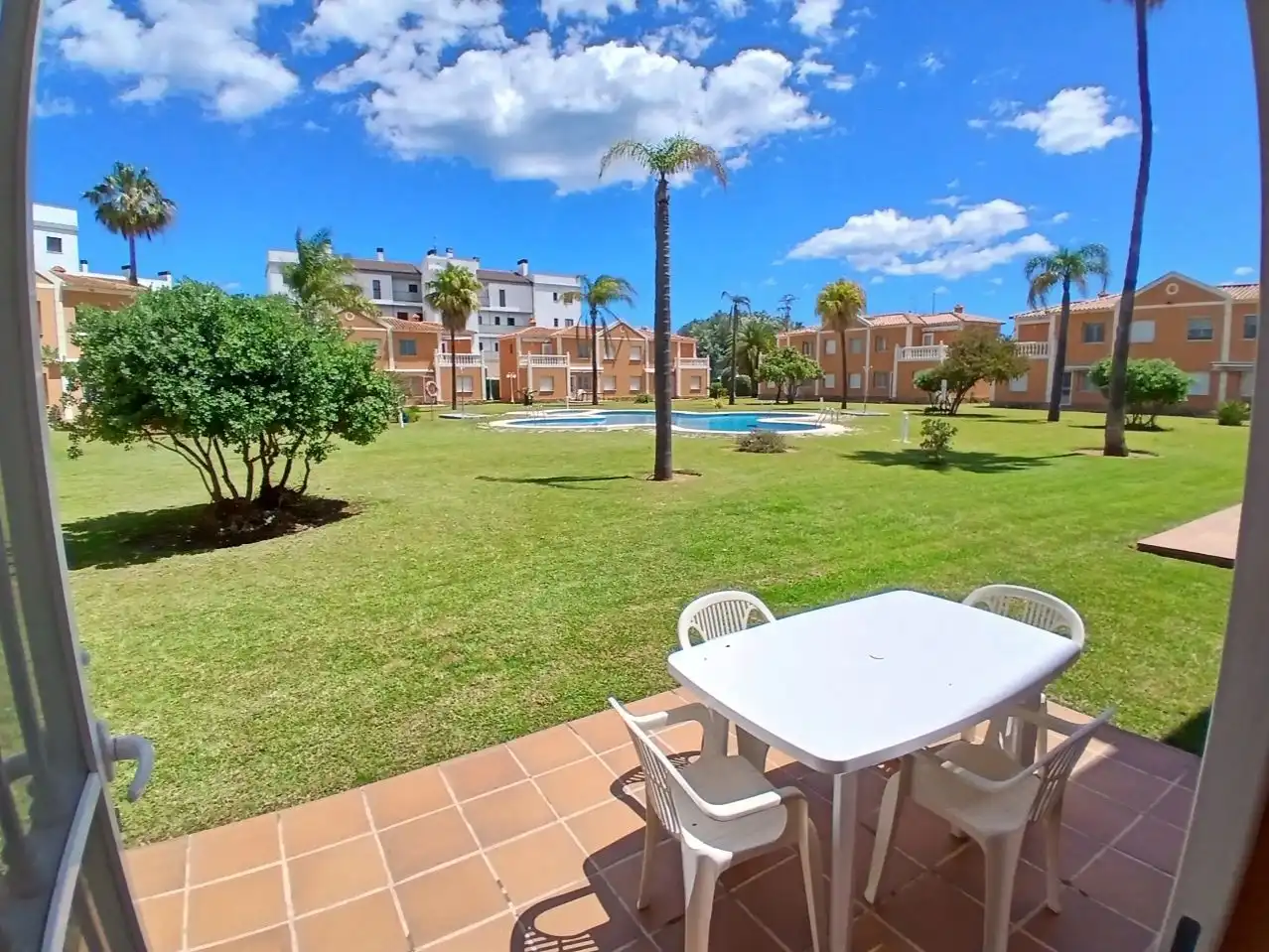 Casa pareada con piscina en venta en Avinguda Oliva Nova 9, imagen 15