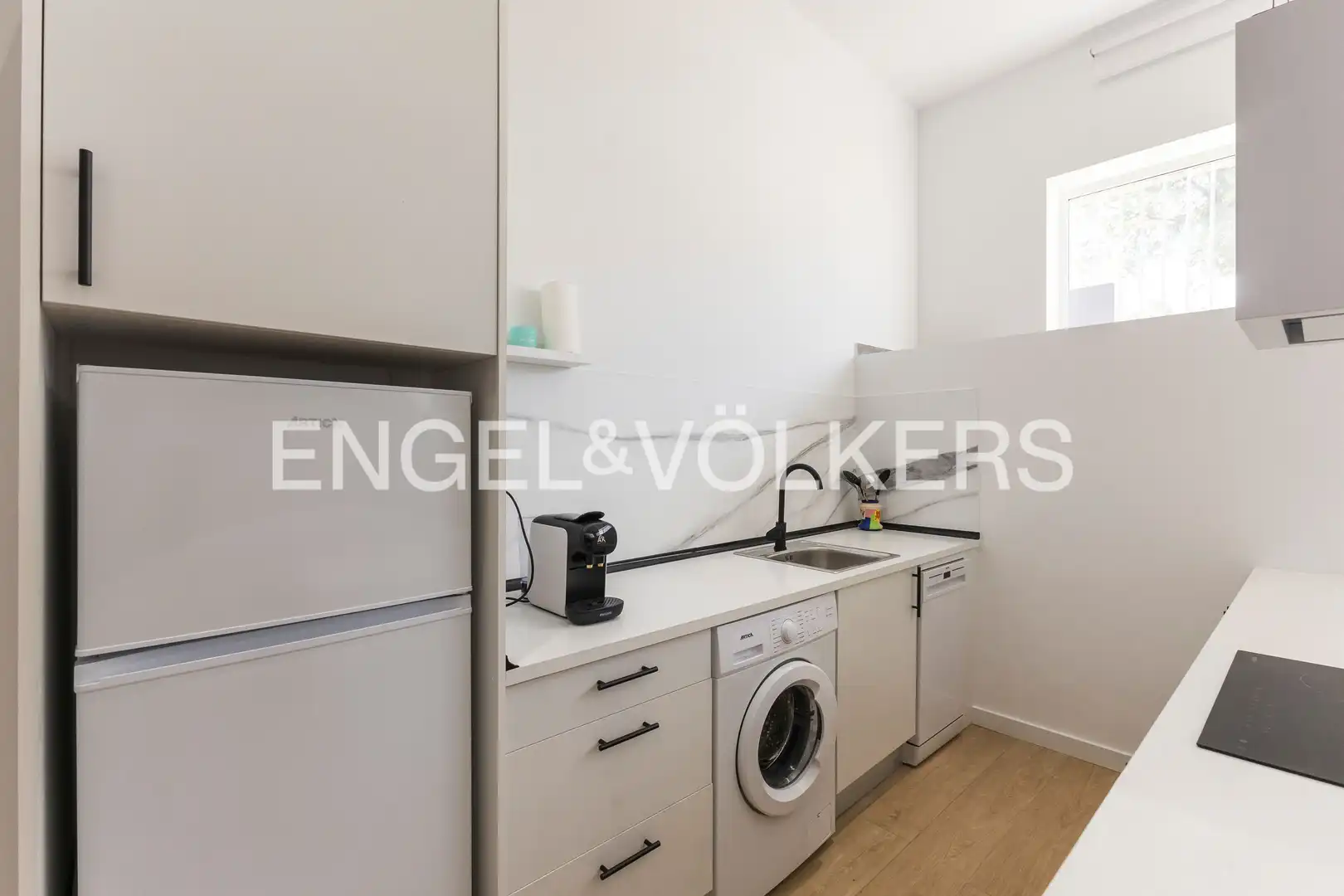 Cocina de Piso de alquiler en San Sebastián de los Reyes con Aire acondicionado y Calefacción