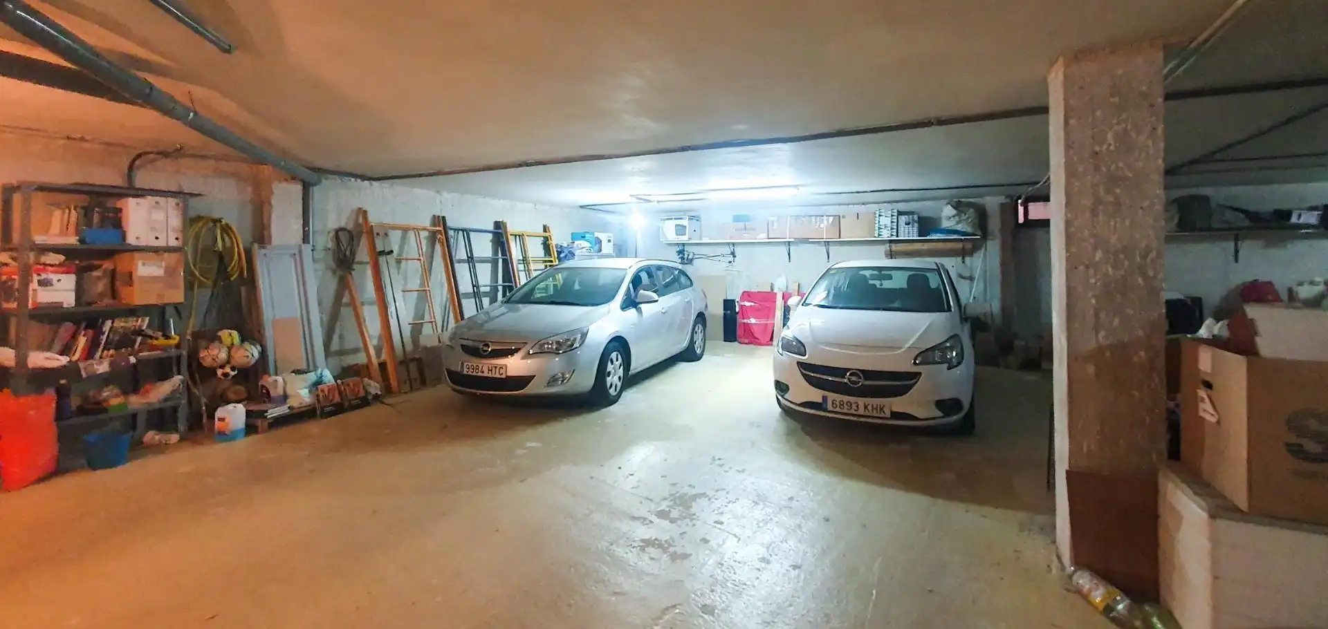 Parking de Casa o chalet en venta en El Casar con Terraza, Trastero y Piscina