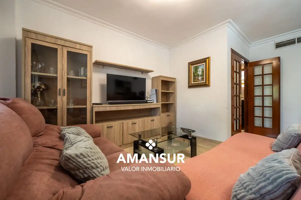 Flat with terrace for sale in Calle Emilio Molero, imagen 11