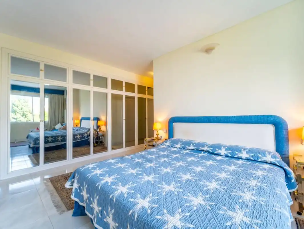 Bedroom of Flat for sale in Marbella  with Air Conditioner, Heating and Private garden