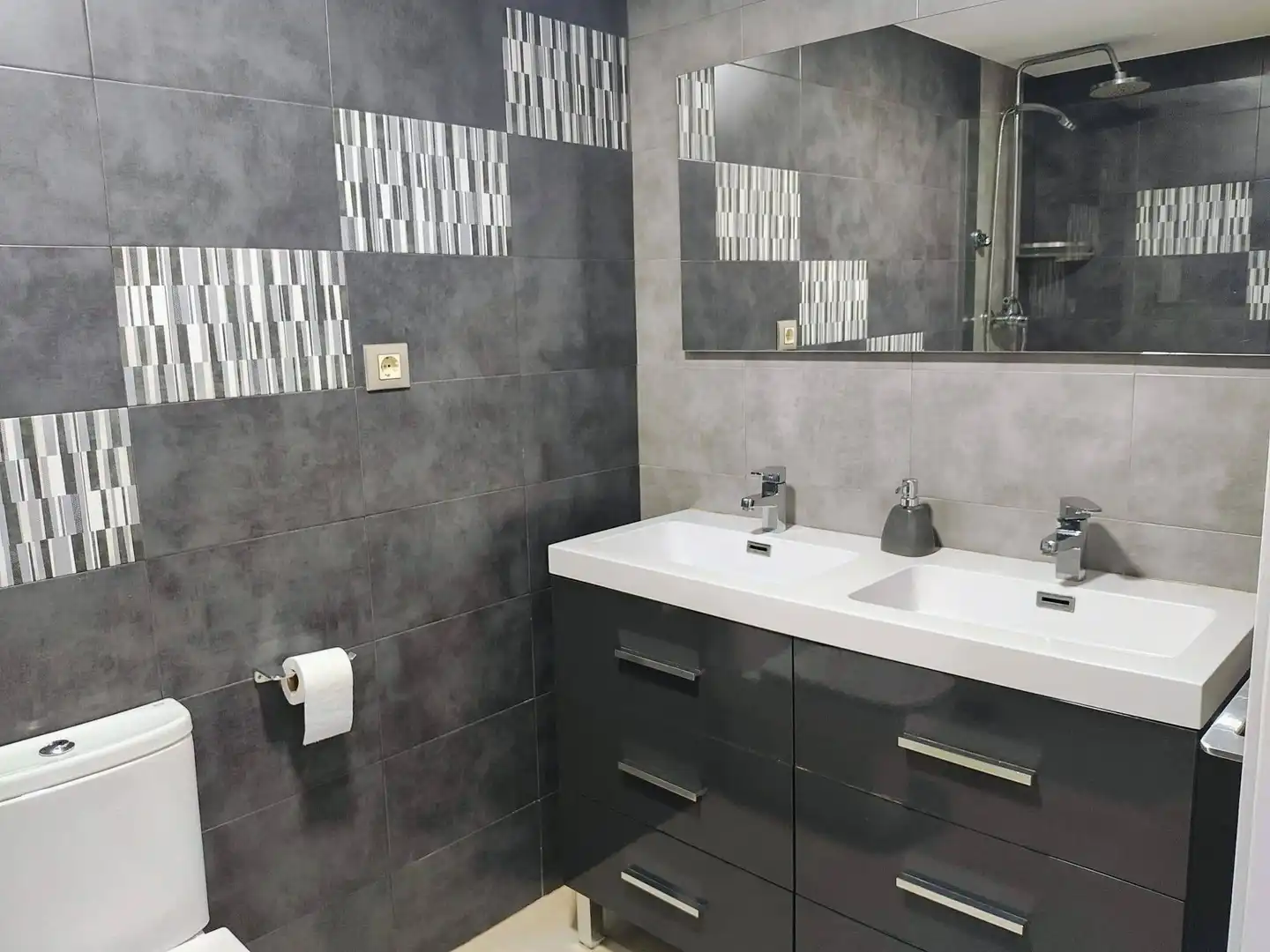 Baño de Piso en venta en San Pedro del Pinatar con Aire acondicionado, Calefacción y Jardín privado