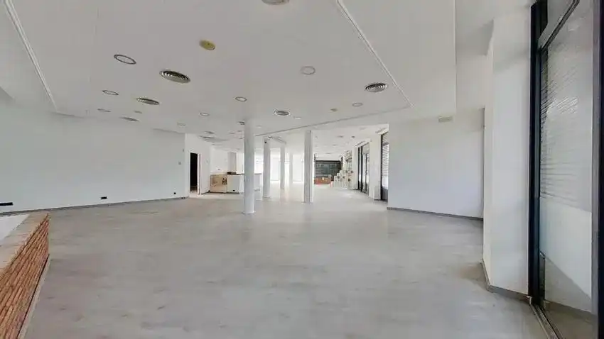 Business premises for sale in CANUDAS