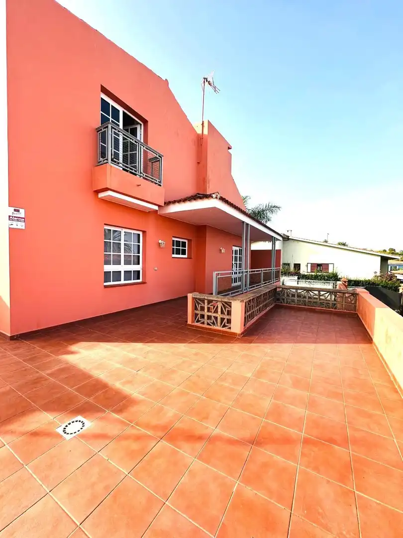 Haus mit Garten zum Verkauf in Guayonje - Mesa del Mar, imagen 3