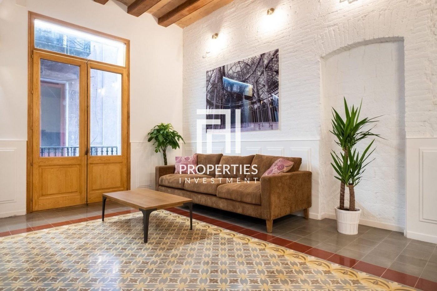 Exterior view of Flat for sale in  Barcelona Capital  with Air Conditioner, Heating and Parquet flooring