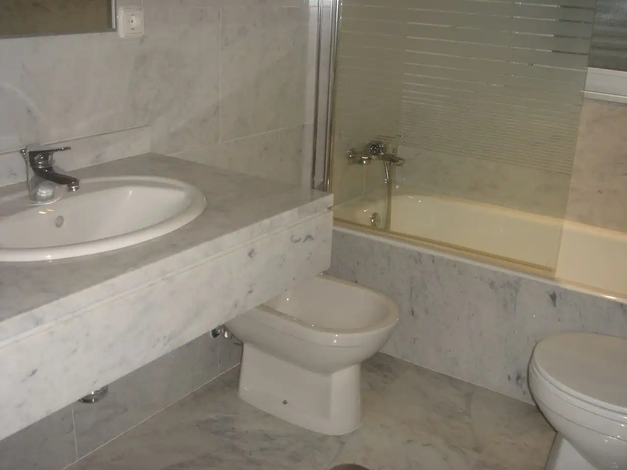 Baño de Piso de alquiler en Córdoba con Aire acondicionado, Calefacción y Parquet