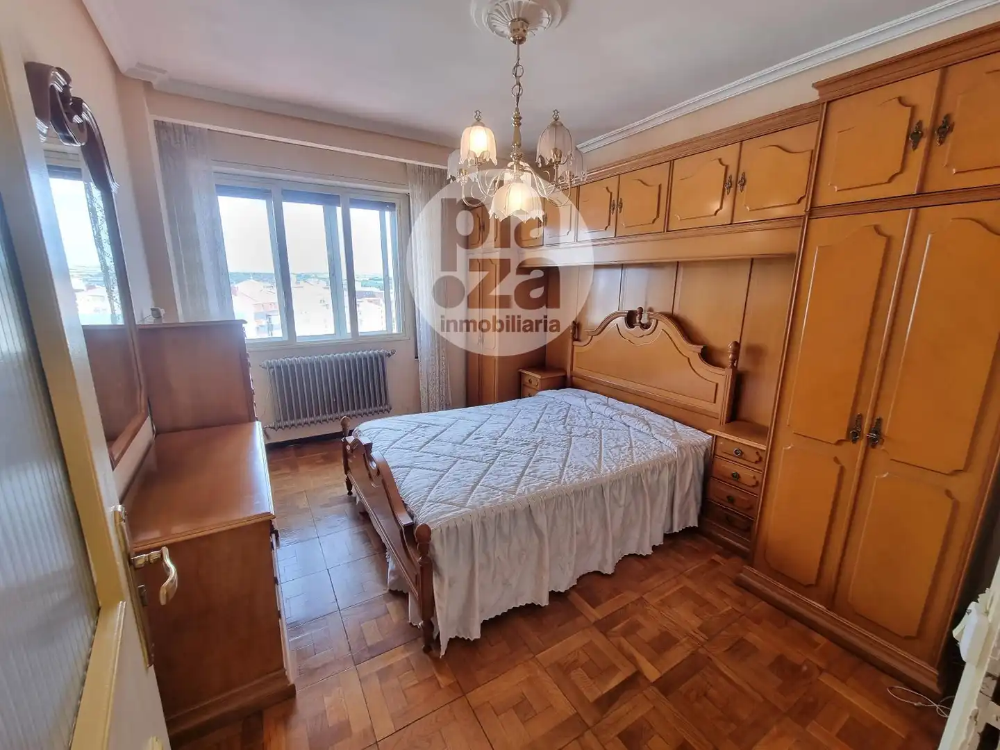 Schlafzimmer von Wohnung zum Verkauf in Burgos mit Heizung, Terrasse und Abstellraum