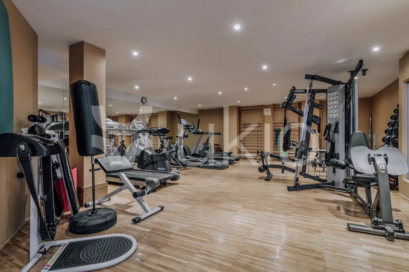 Apartments for rent in Madrid  with Air Conditioner, Heating and Furnished