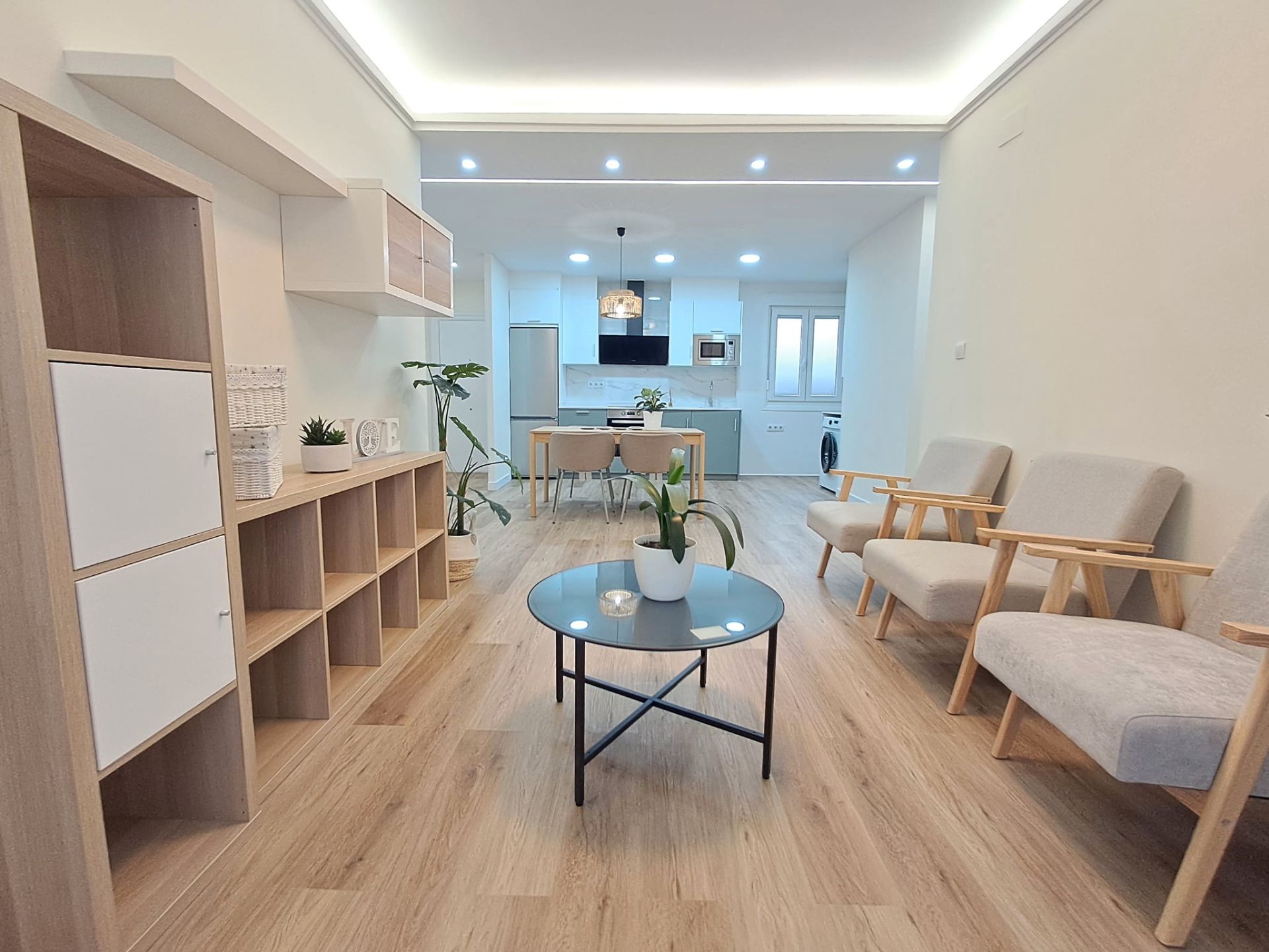 Sala d'estar de Pis en venda en Barakaldo  amb Calefacció, Forn i Microones