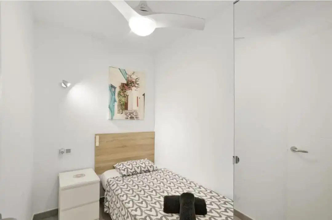 Habitación de Planta baja en venta en San Bartolomé de Tirajana con Terraza, Amueblado y Lavadora