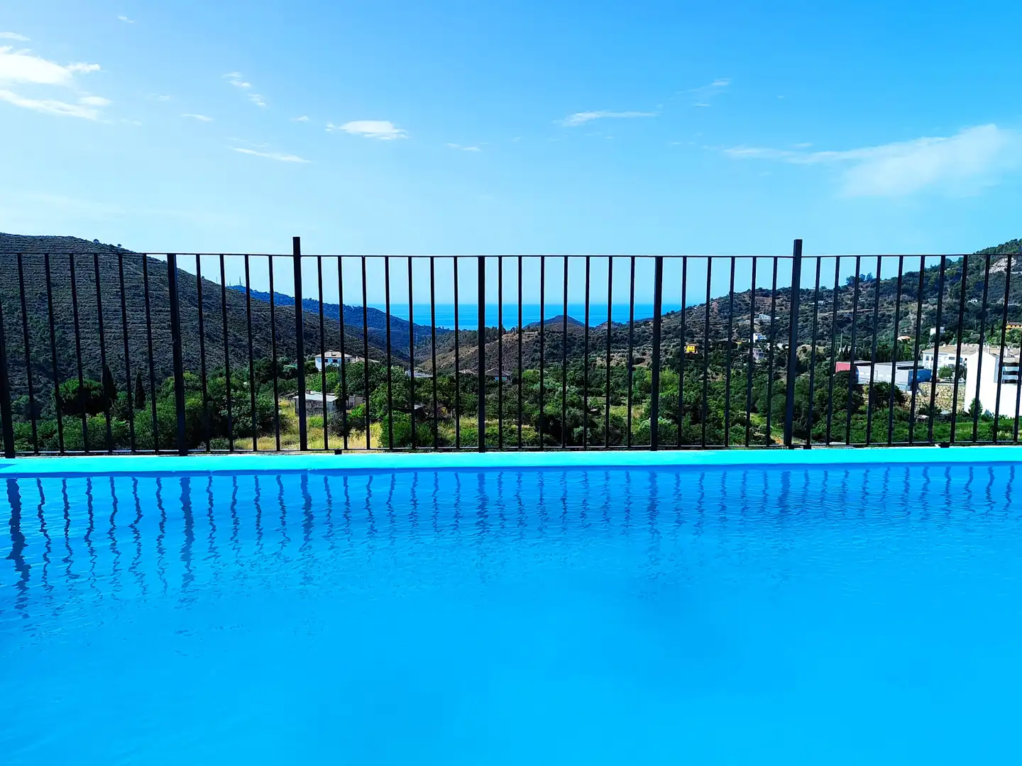 Piscina de Dúplex en venta en Ojén con Aire acondicionado, Terraza y Trastero