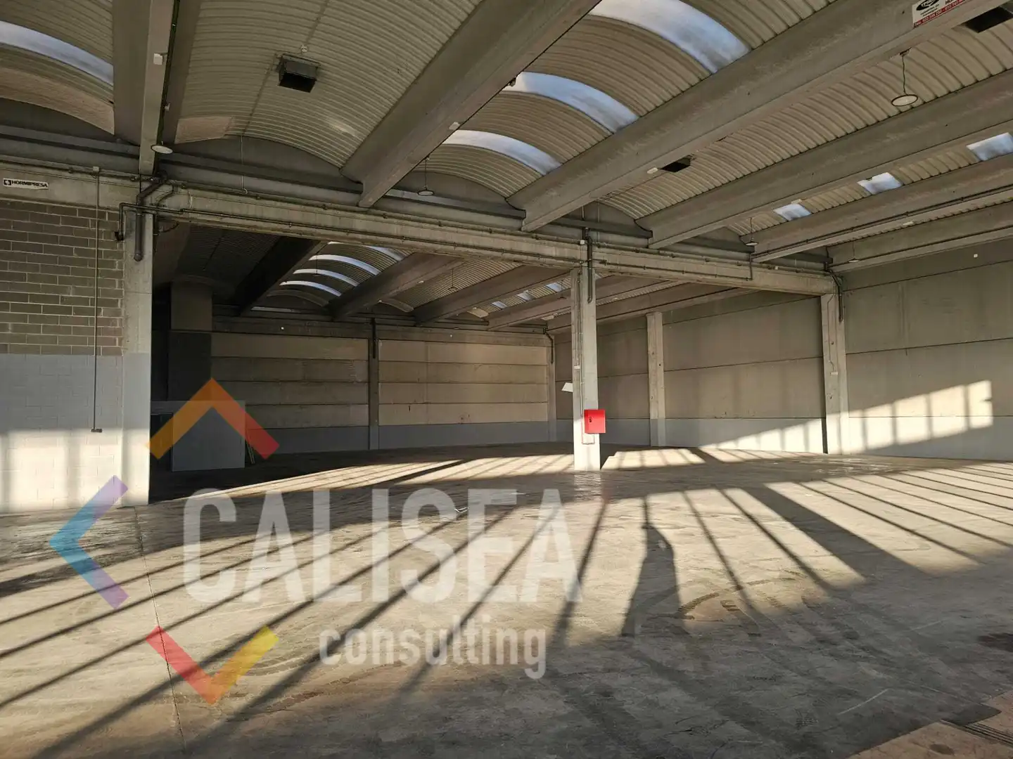 Fabrikhallen zur Miete in Terrassa