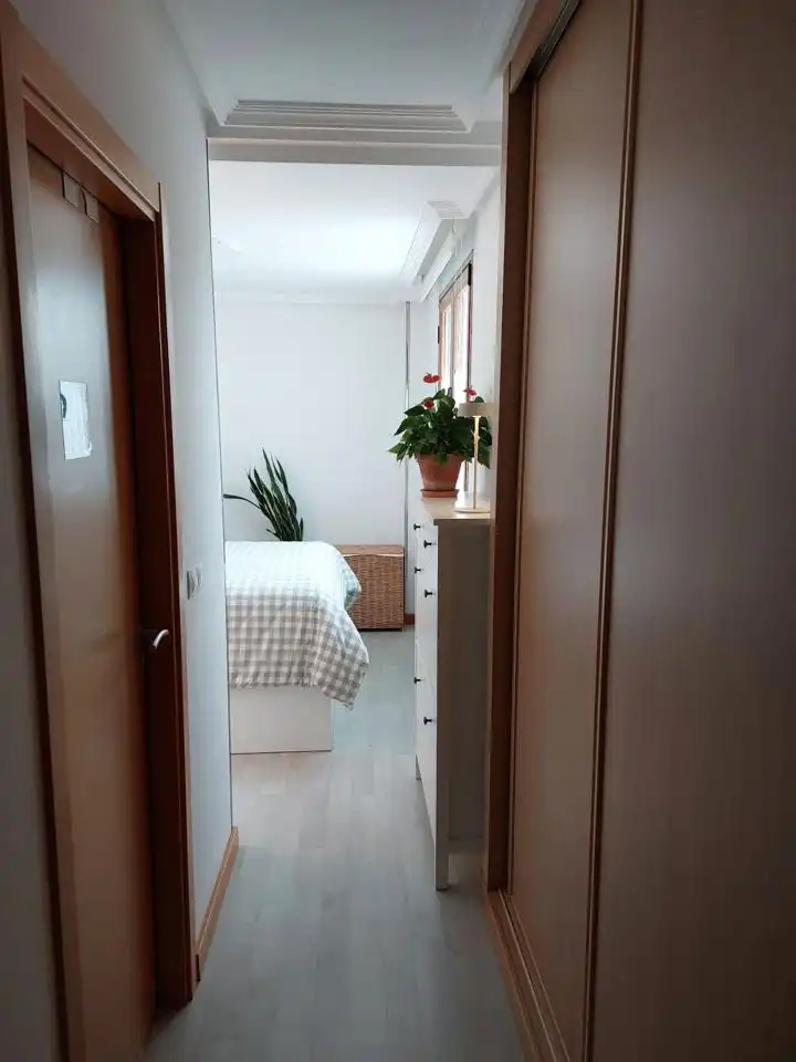 Bedroom of Flat for sale in Villaquilambre