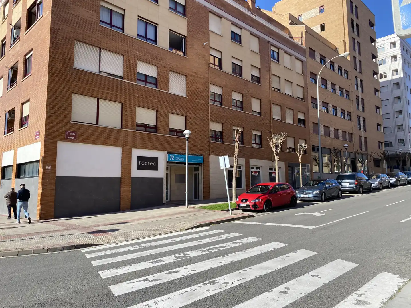 Vista exterior de Oficina en venda en  Logroño amb Aire condicionat i Calefacció