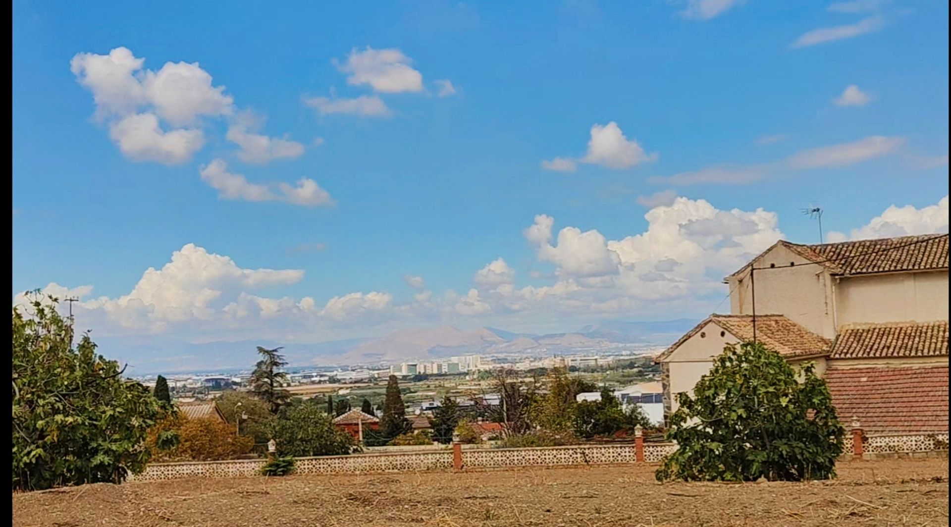 House or chalet for sale in  Granada Capital  with Heating, Private garden and Terrace