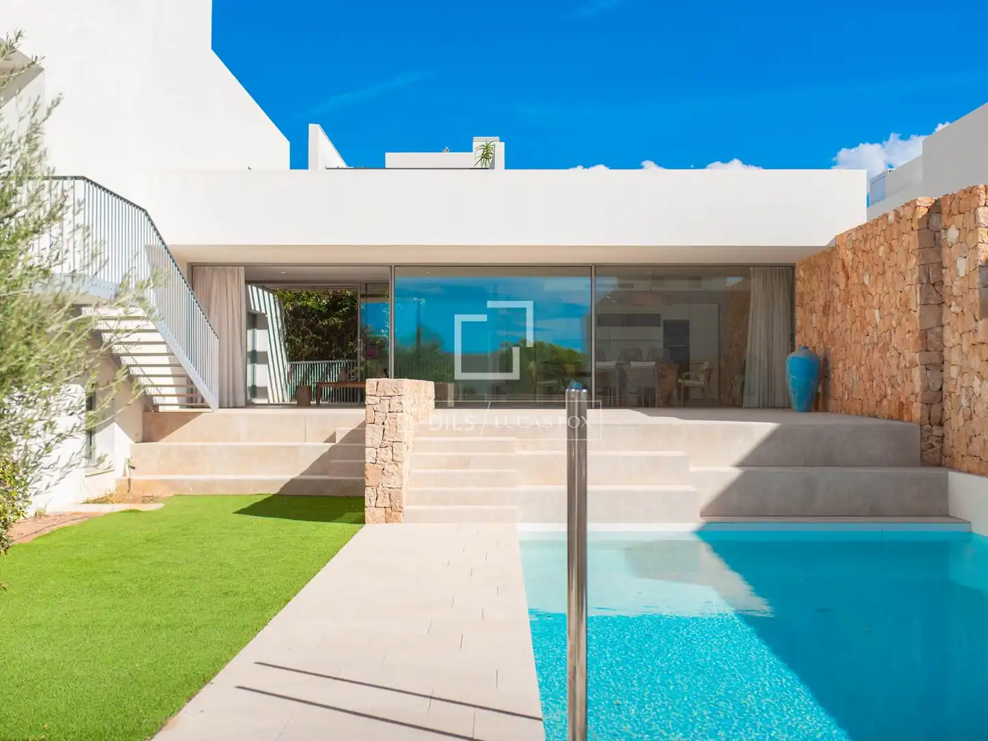 Terrace of Houses for sale in Sant Josep de sa Talaia  with Air Conditioner, Heating and Private garden