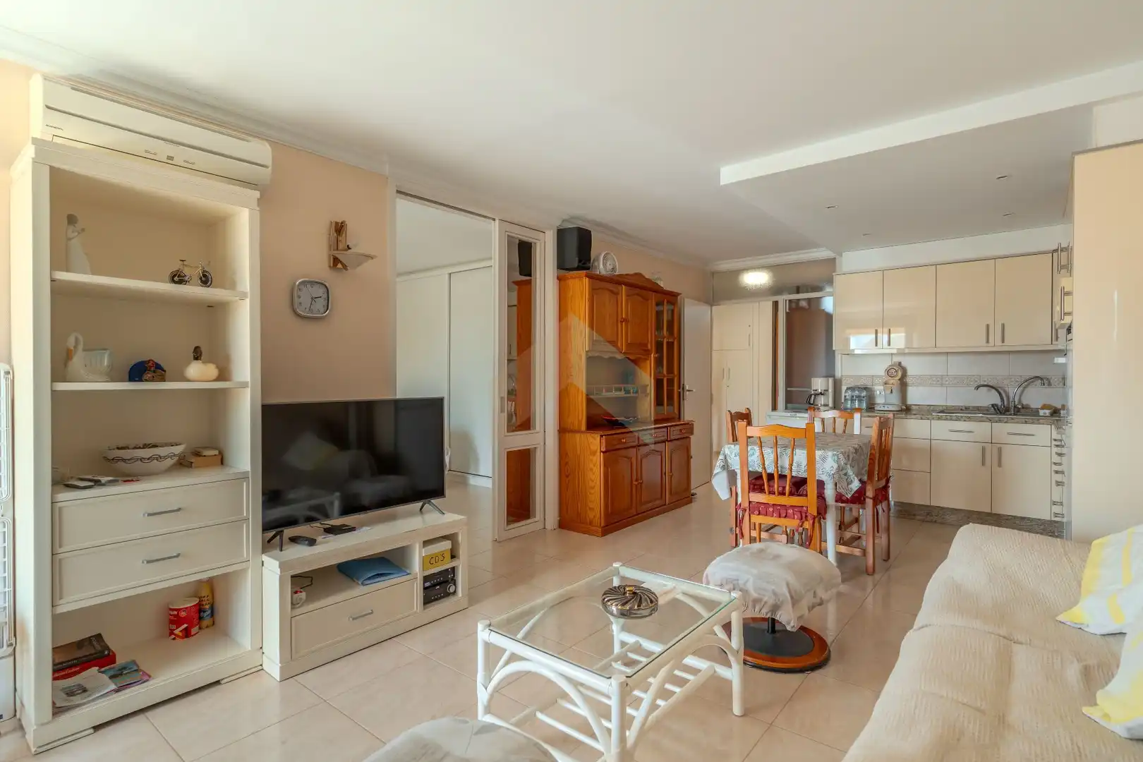 Sala d'estar de Apartament en venda en Arona amb Aire condicionat, Terrassa i Moblat