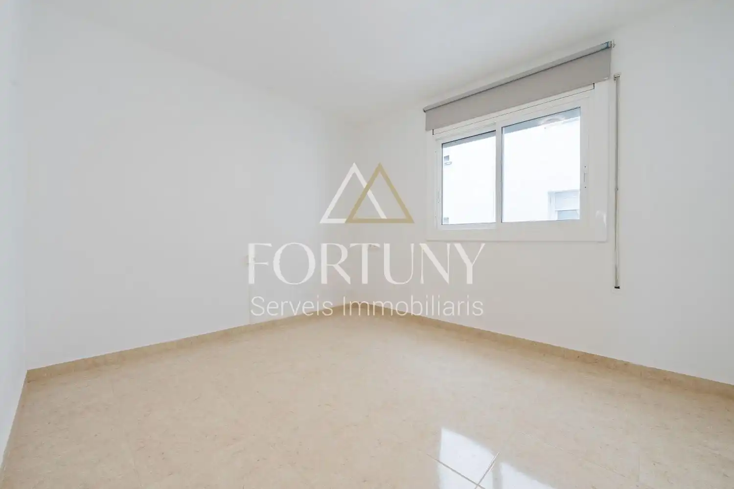 Flat with terrace for sale in del Carrilet 30, imagen 15