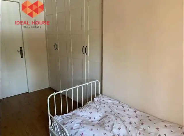 Dormitori de Finca rústica en venda en Villacastín amb Jardí privat, Terrassa i Moblat