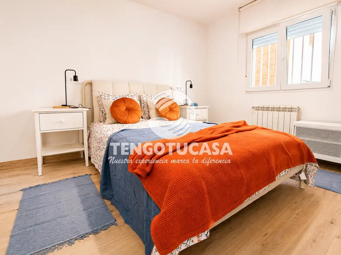 Bedroom of Flat for sale in Madrid  with Air Conditioner, Heating and Terrace
