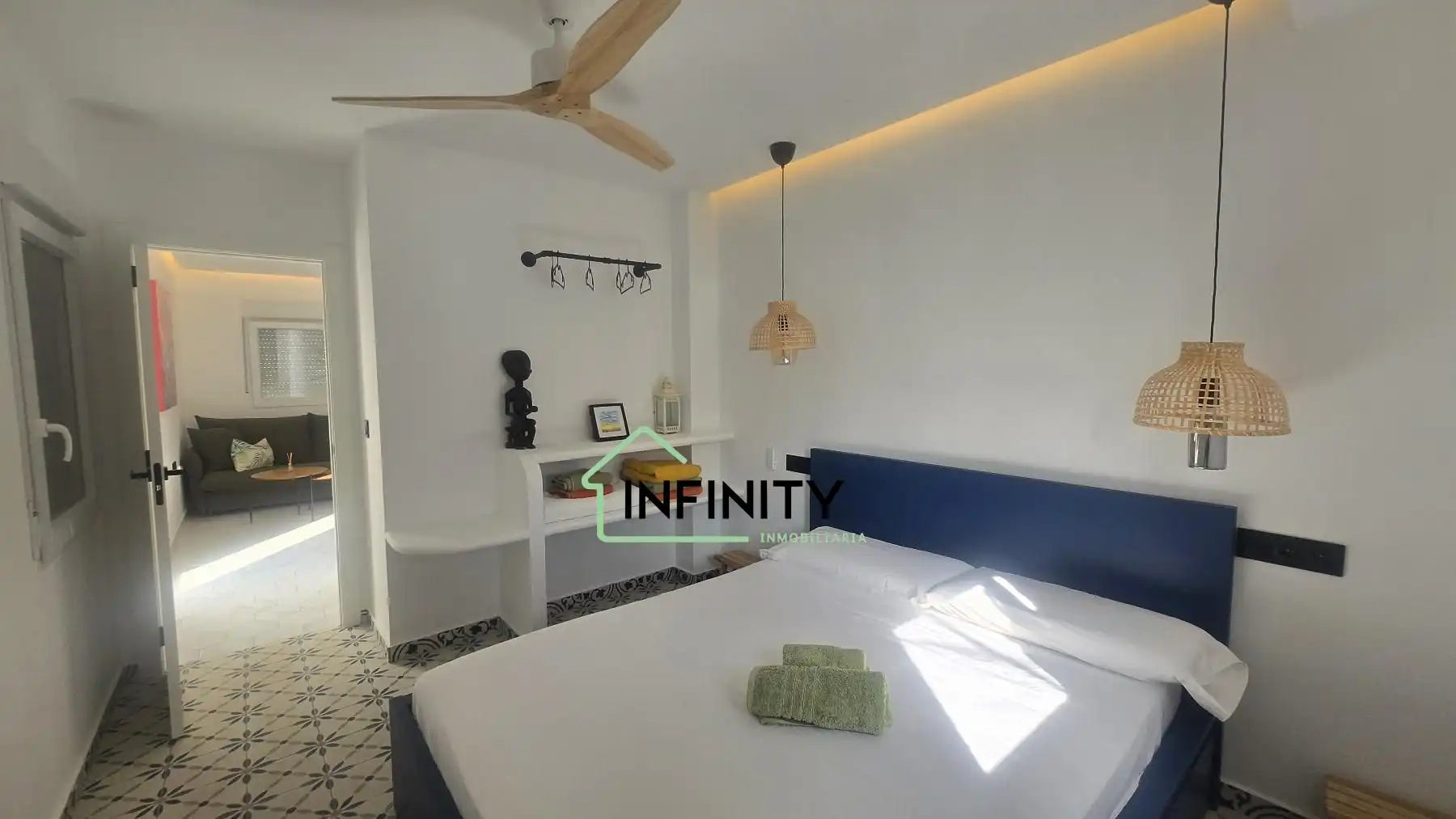 Houses for sale in Oliva Playa