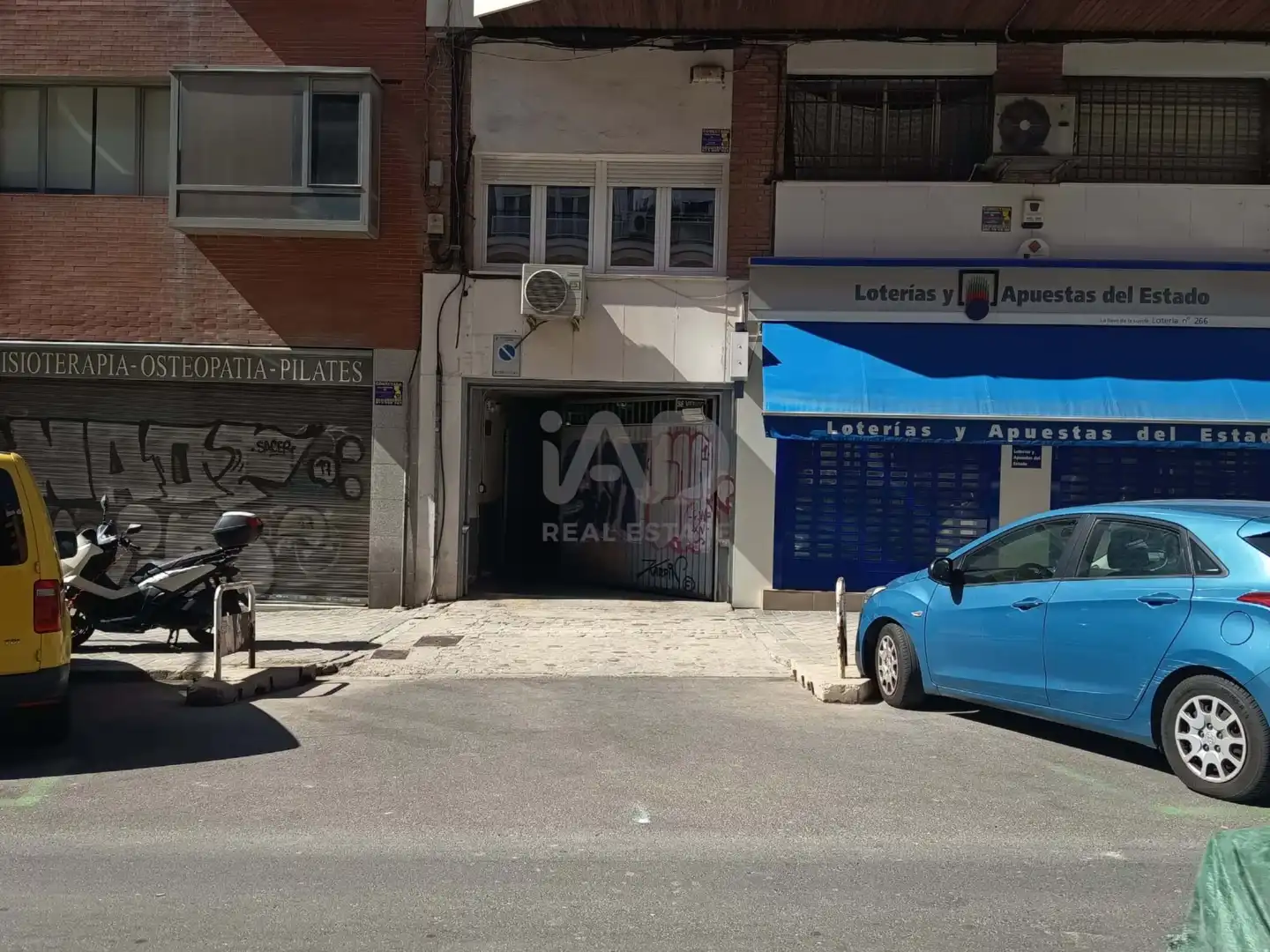 Garage for sale in Madrid