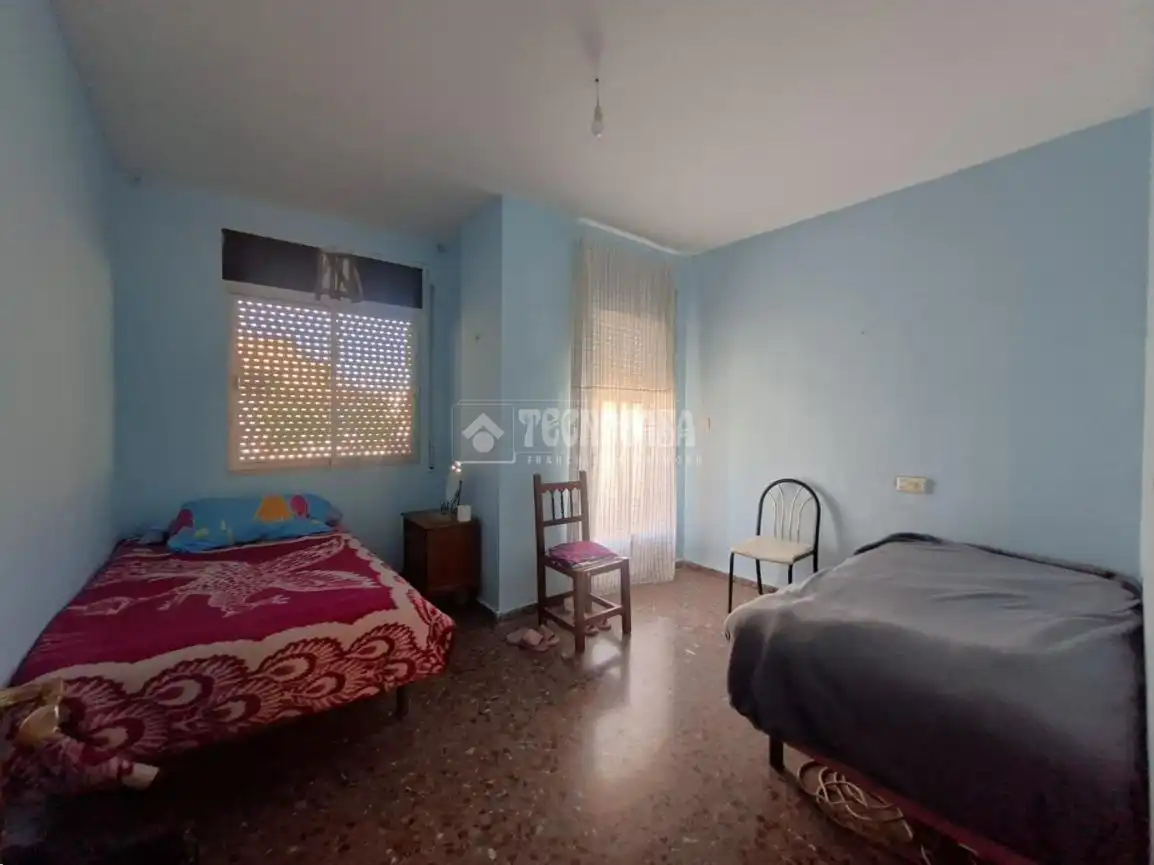 Habitación de Piso en venta en Benalúa con Balcón