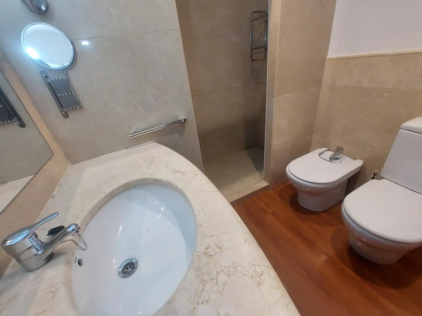 Badezimmer von Wohnung zur Miete in Elche / Elx
