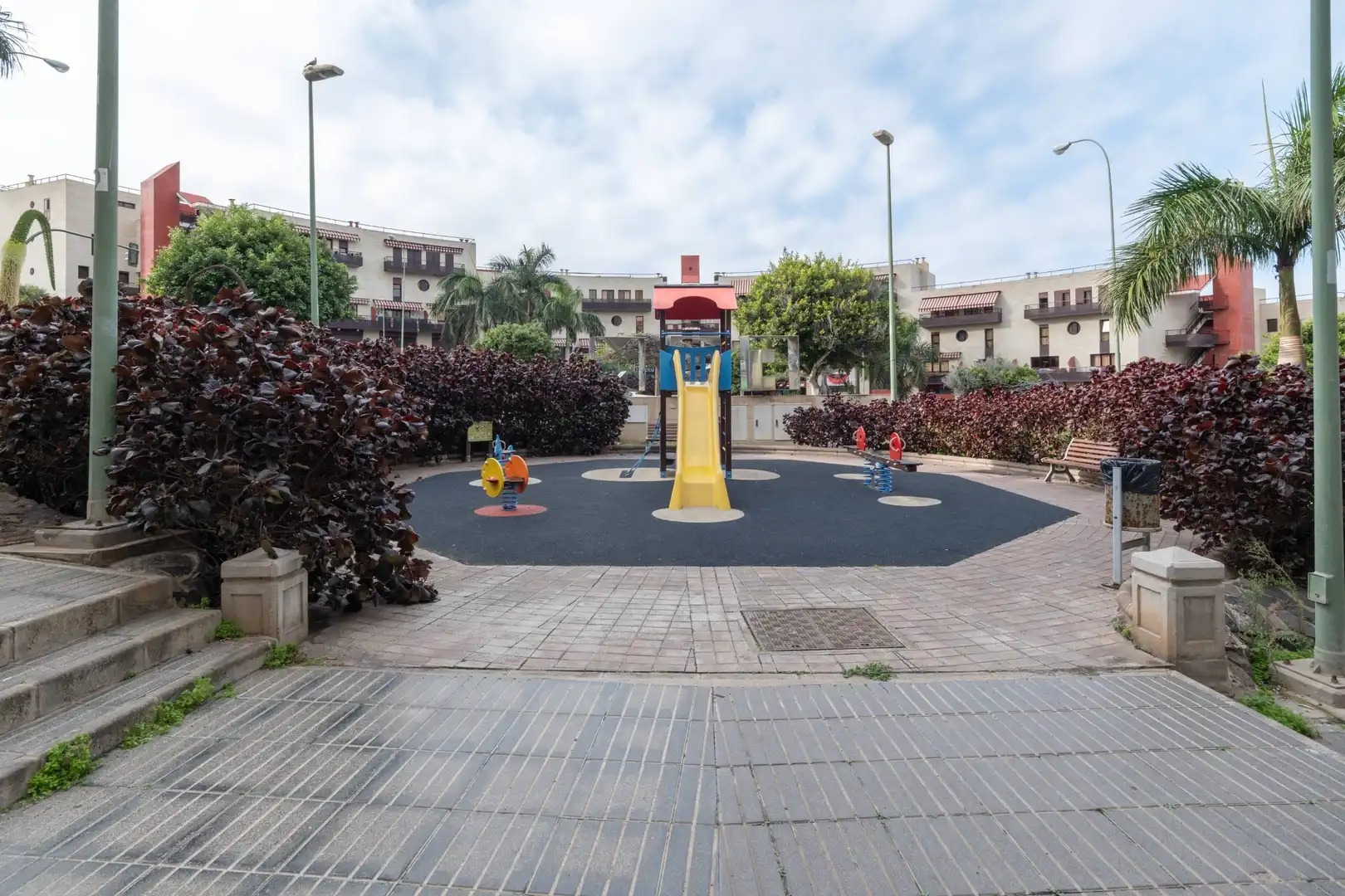 Vista exterior de Pis en venda en Las Palmas de Gran Canaria amb Jardí privat i Traster